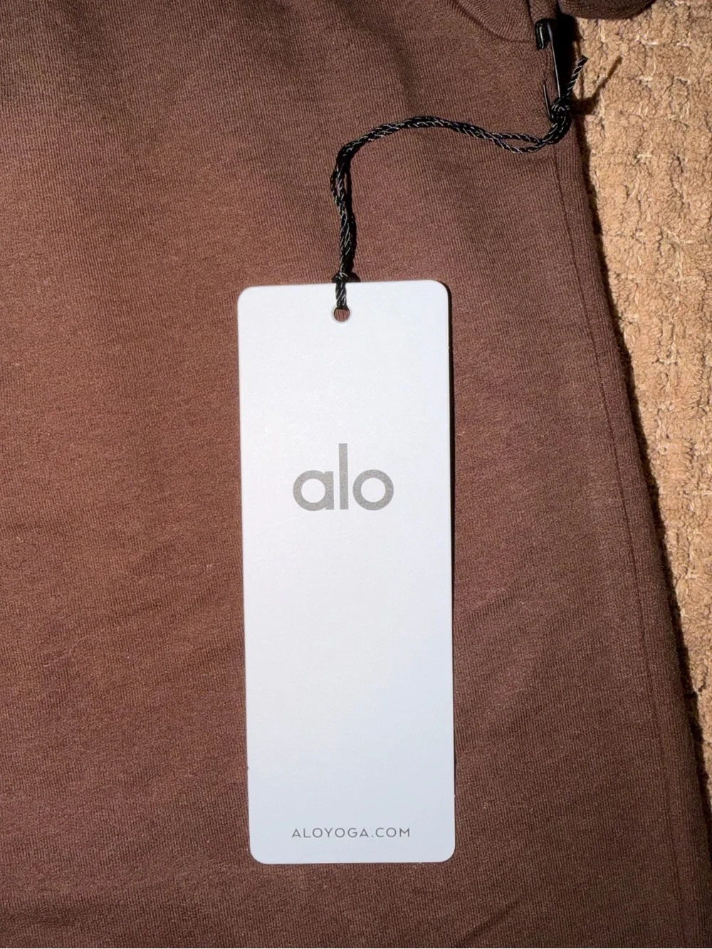 ALO  Short Sleeve Chocolate Brown Crewneck Tee